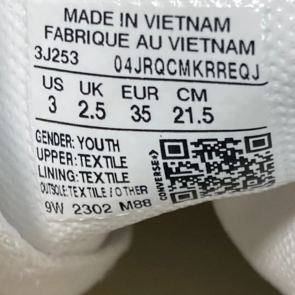 Converse Chuck Taylor All Star High Top White Canvas Youth Sneakers Size 3 3J253